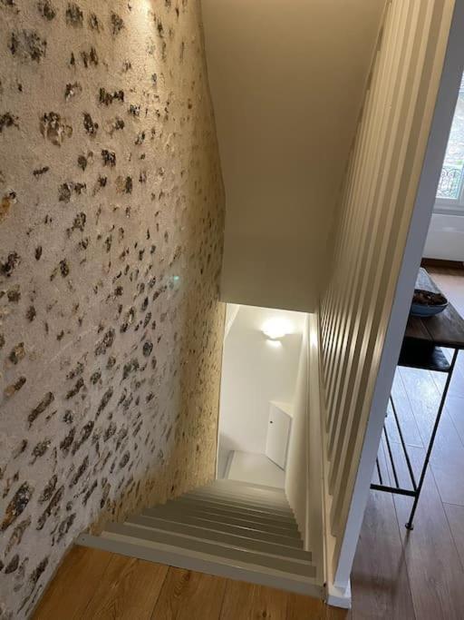 Montigny-sur-Loing Tiny Paradise - 2 Bedrooms Apartment מראה חיצוני תמונה