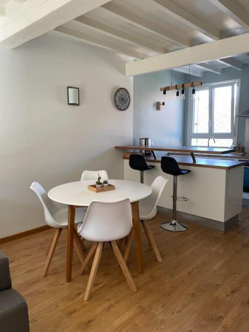 Montigny-sur-Loing Tiny Paradise - 2 Bedrooms Apartment מראה חיצוני תמונה